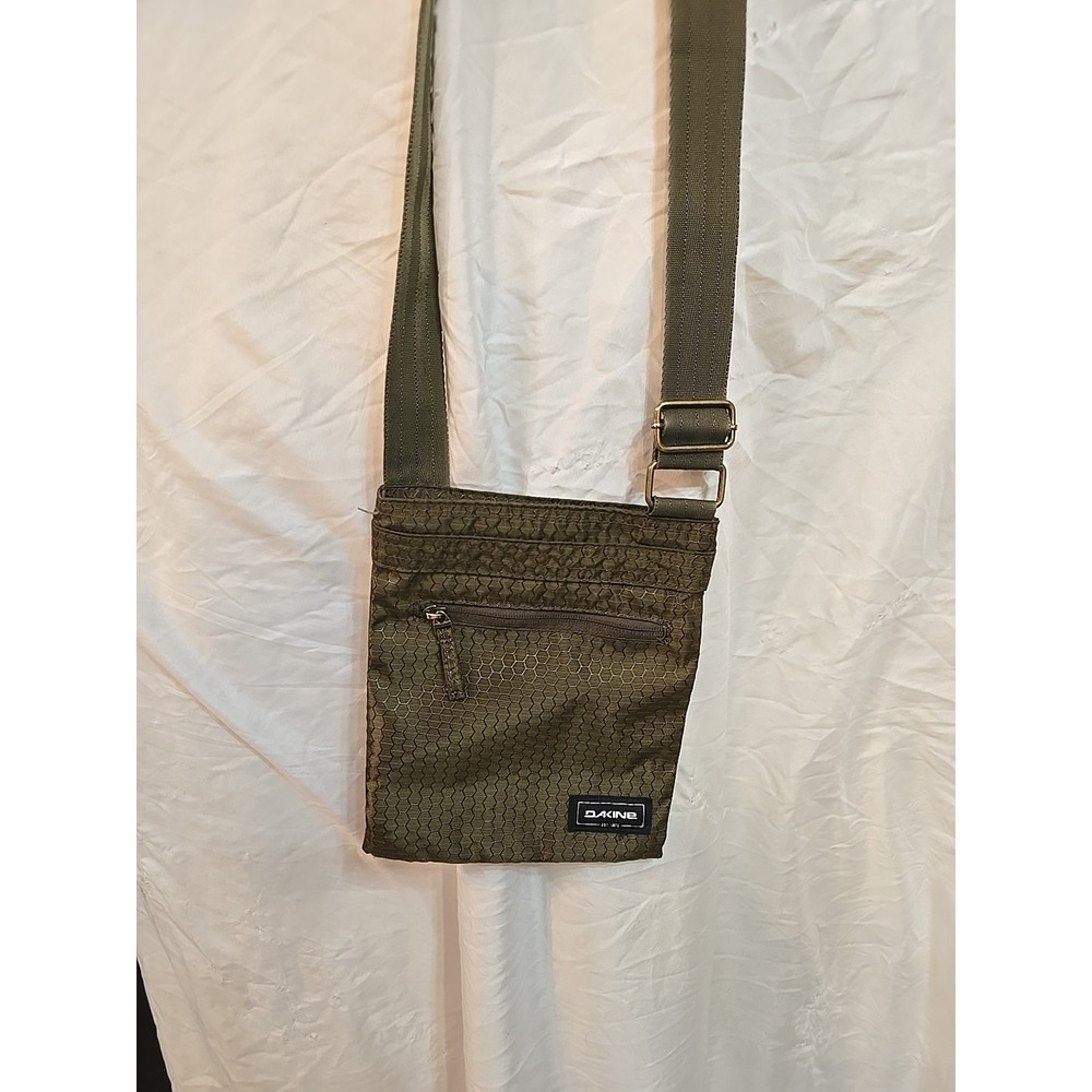 Dakine Women Jive Handbag‎ Crossbody Purse Color DRKOLDOBBY  Green/gold